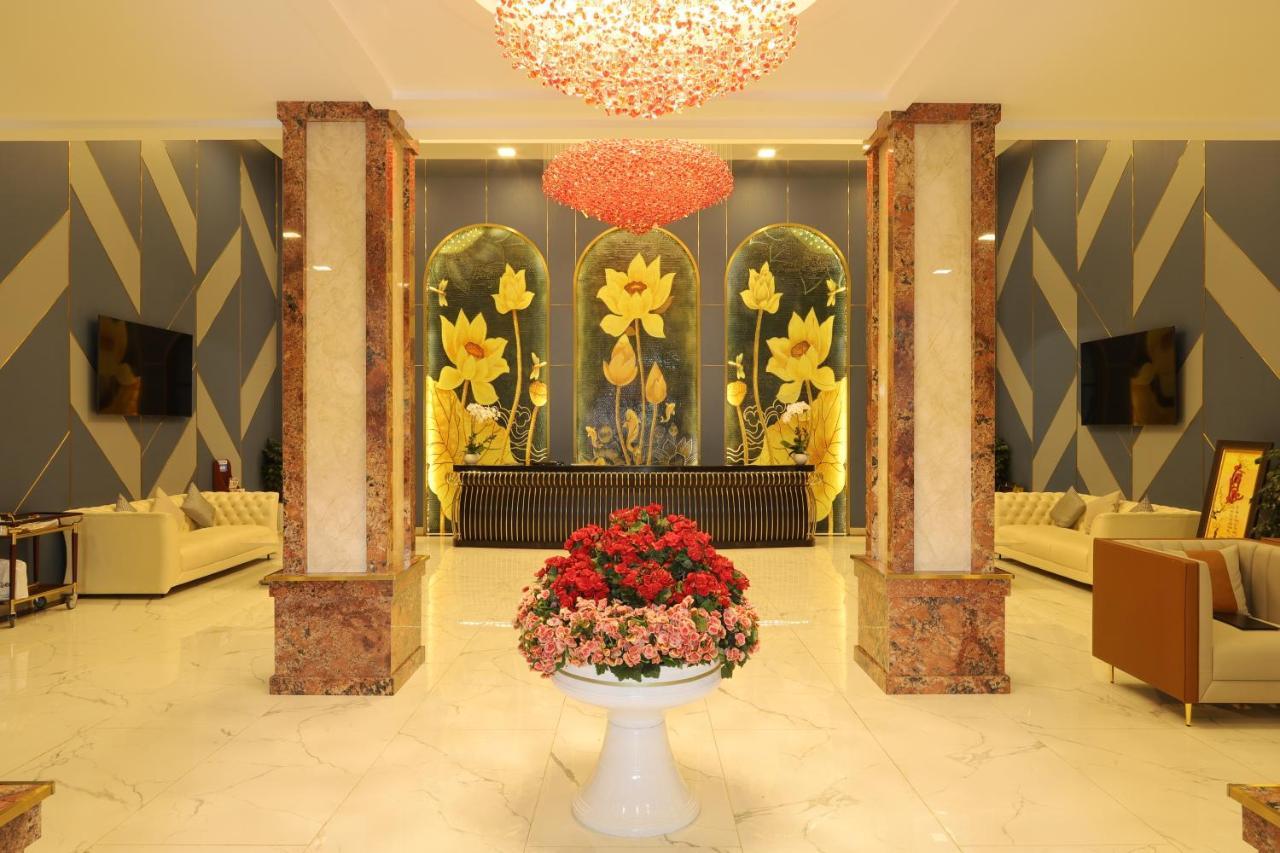 Pleiku Hotel エクステリア 写真