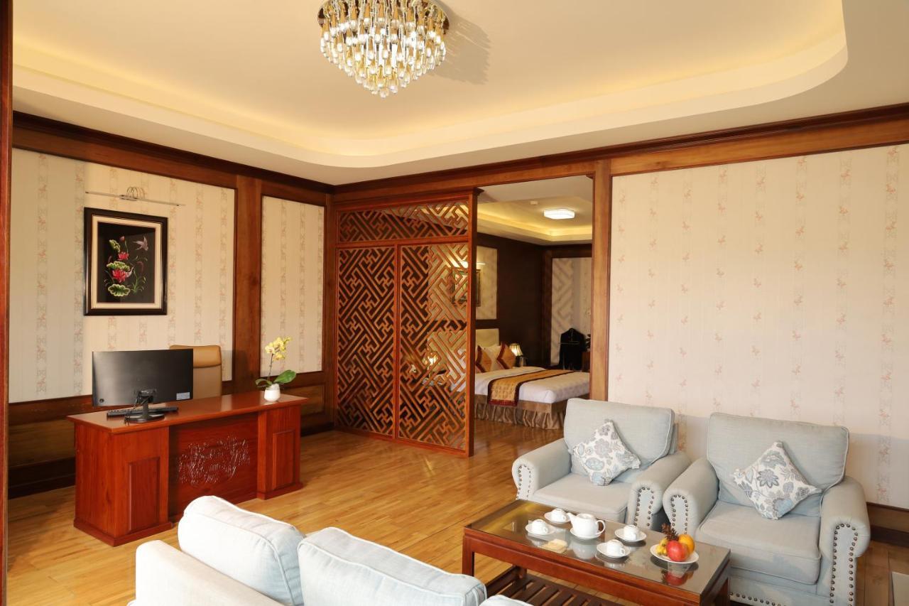 Pleiku Hotel エクステリア 写真